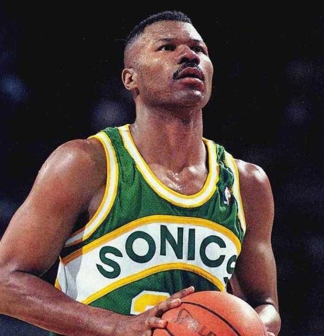 关于墨西哥球员被选入全明星替补席名单的信息