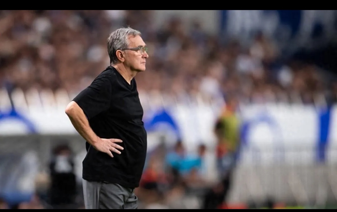 开云体育在线-非洲球员争先恐后加盟顶尖球队，备战国际赛事