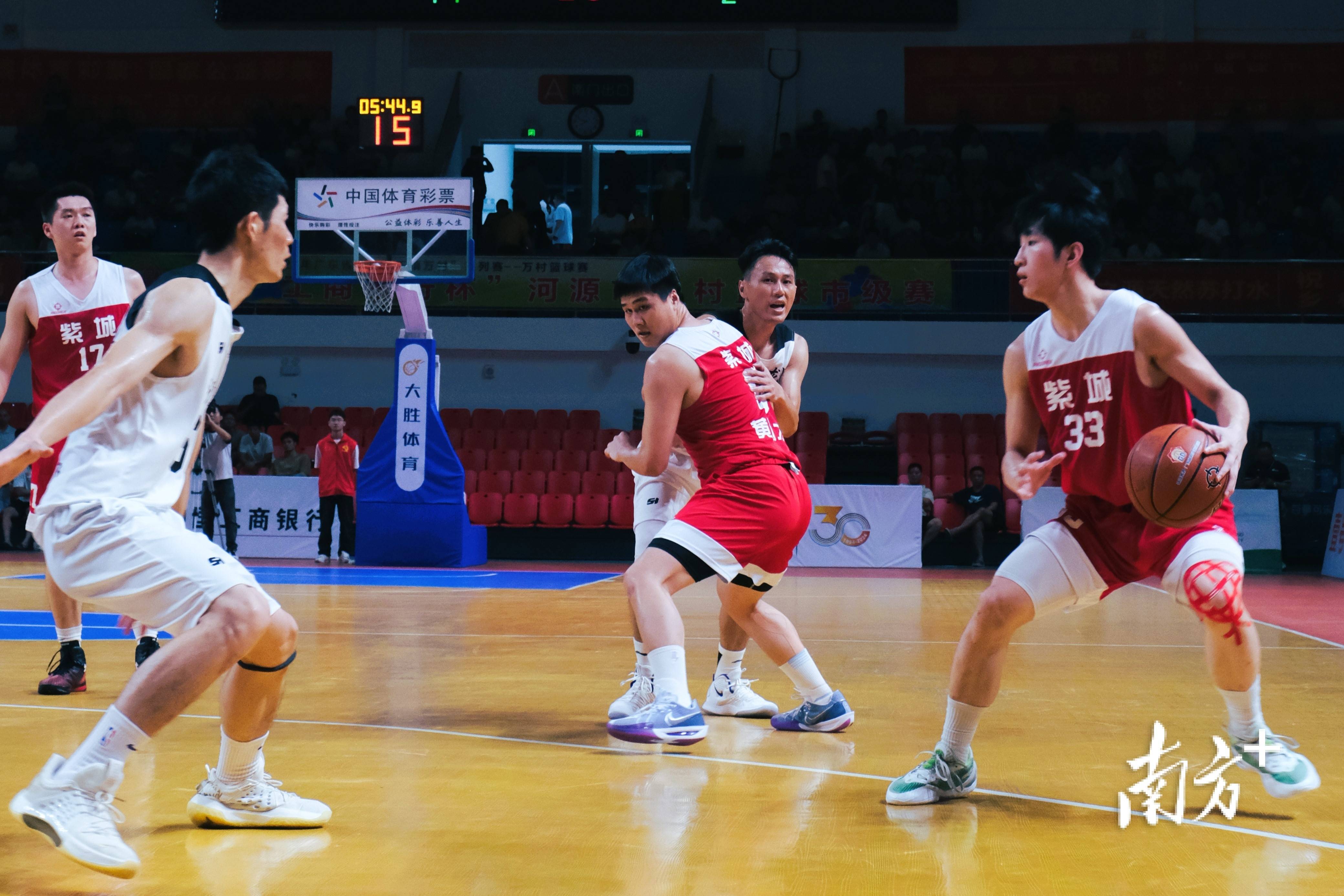 开云体育APP下载-精彩盛宴不容错过：全球热血篮球决赛现场的简单介绍