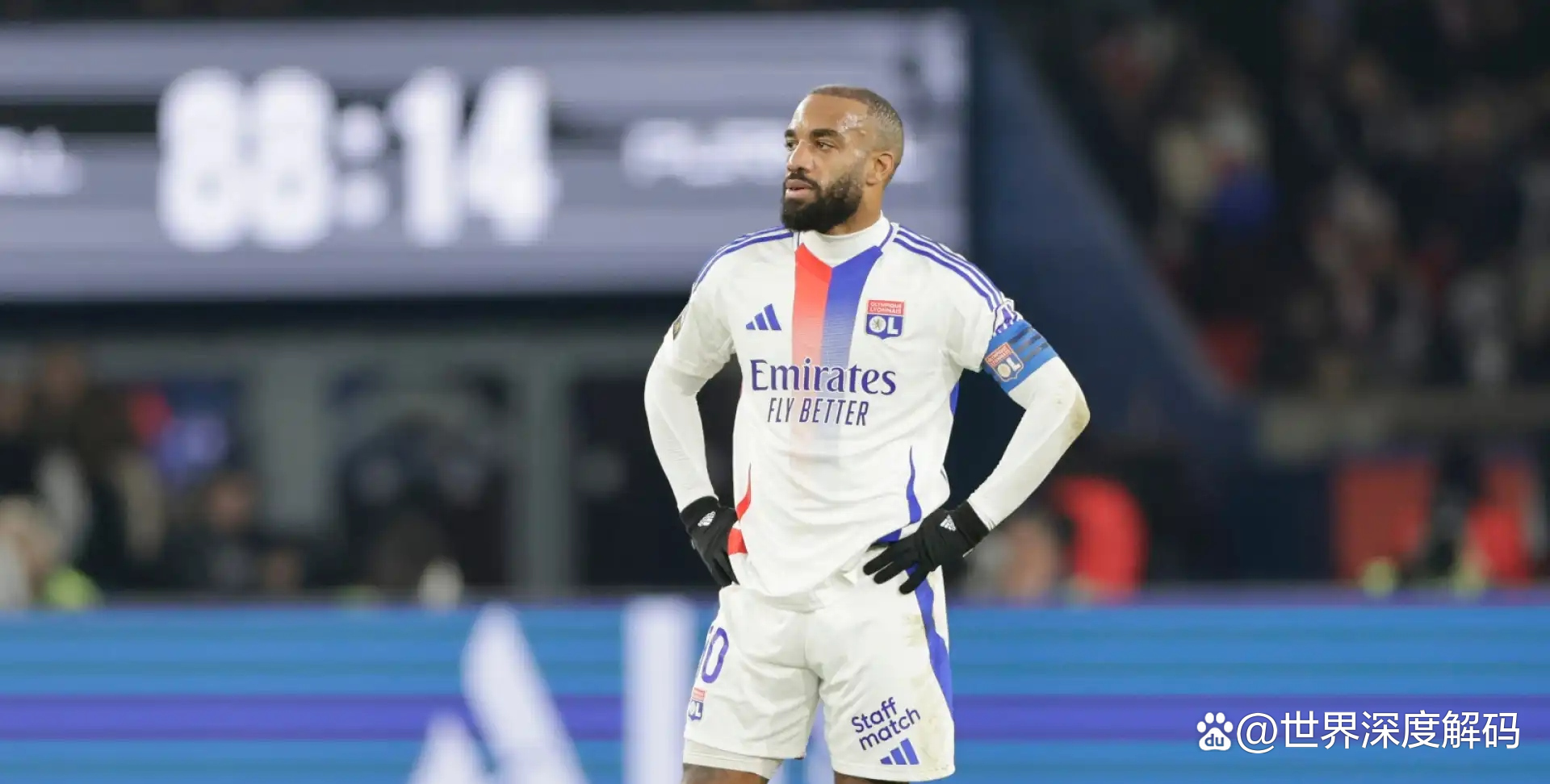 开云平台-里昂主力中场遭遇严重伤病，或将缺席多场比赛的简单介绍