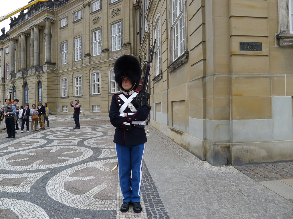 包含爱沙尼亚队输给丹麦：战力不济提前出局的词条