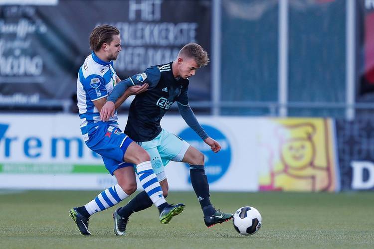 斯旺西积极考察德甲新星，欧洲杯成重要考量的简单介绍