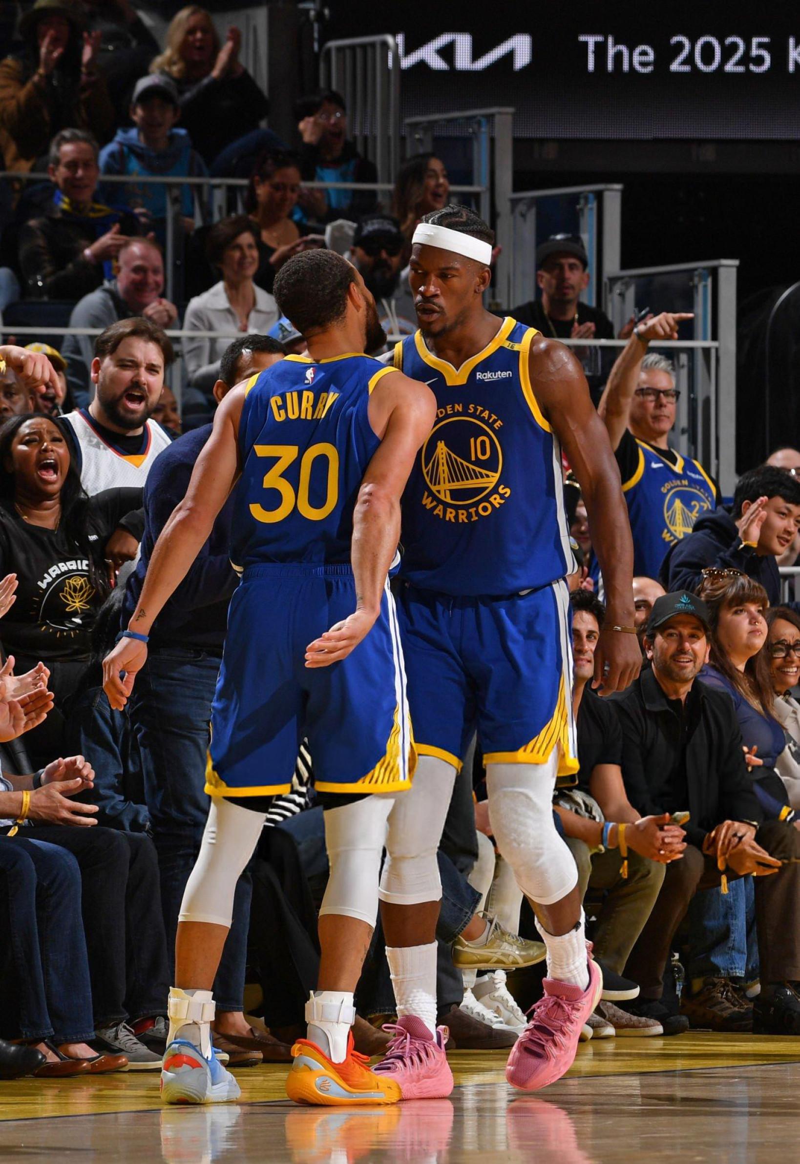 勇士客场大胜老鹰，库里贡献全场最高得分