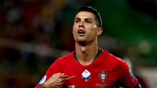 开云平台-包含基辅市场涌入球迷，欧国联比赛近在眼前的词条