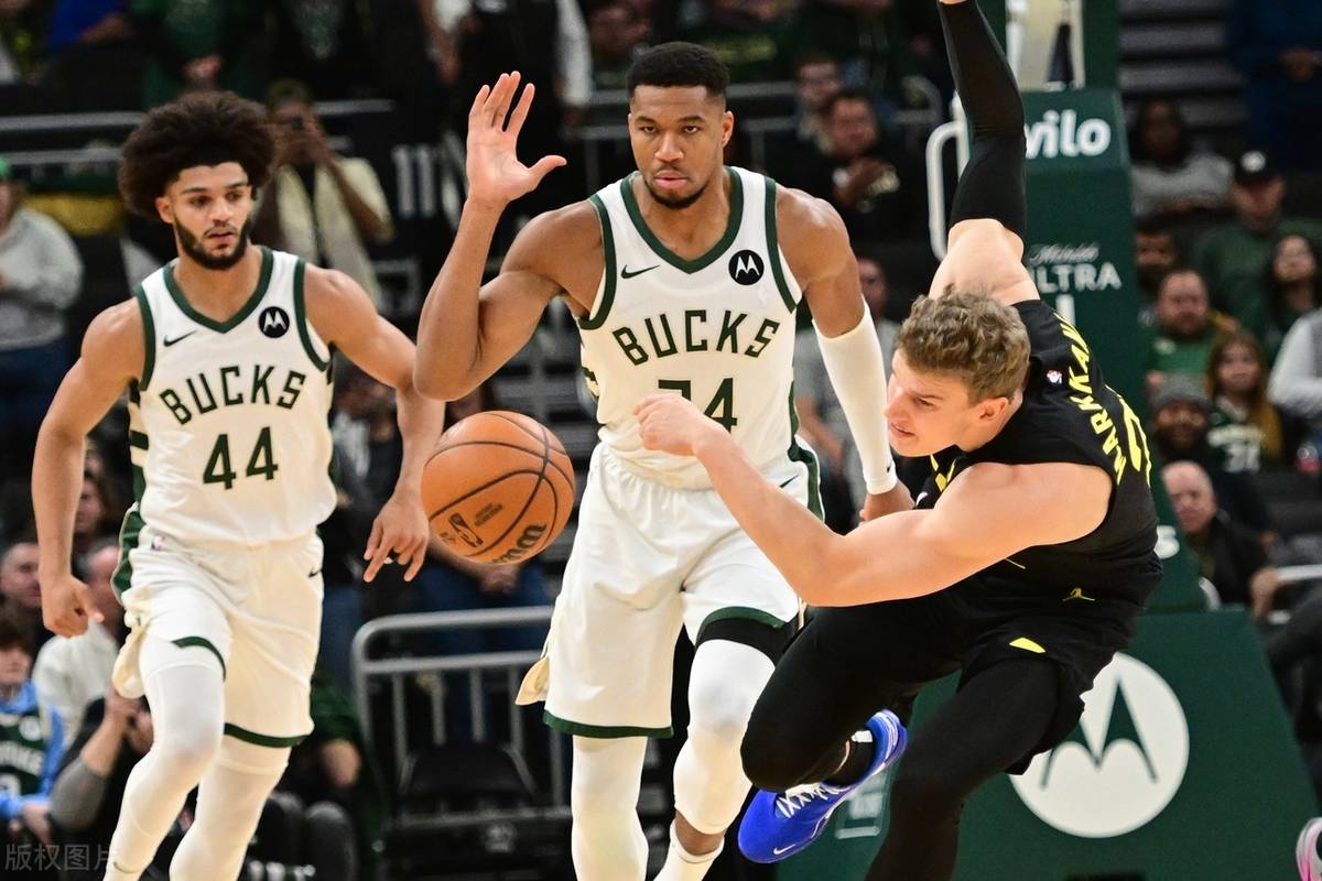 开云体育-包含爵士双加时惜败雄鹿，吞下三连败的词条