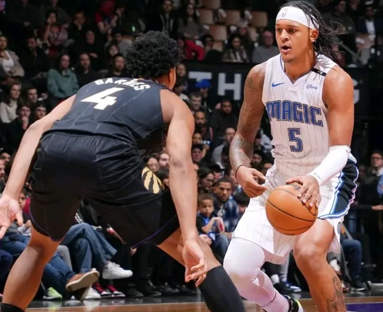 包含猛龙队长暴扣破敌场僵局，带领球队连胜的词条