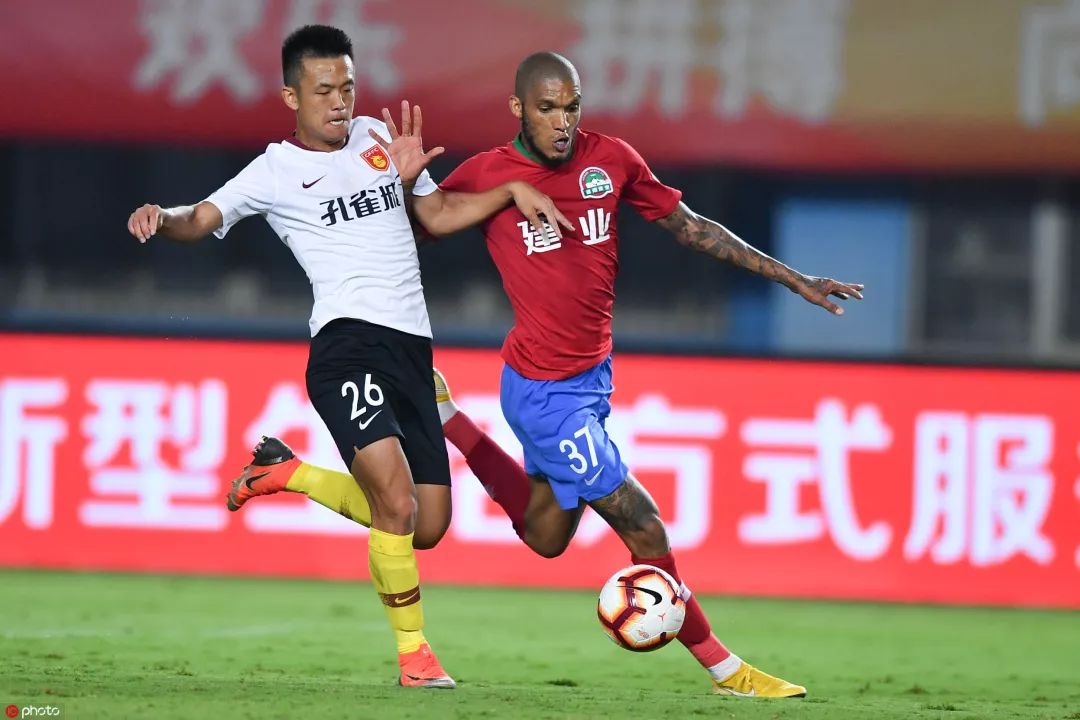 河北华夏幸福坐镇面对河南建业