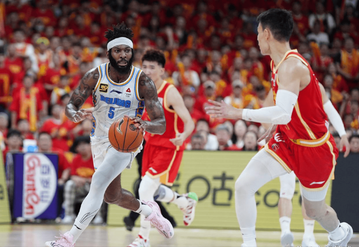 广厦队主场惨败，衰败一波三折