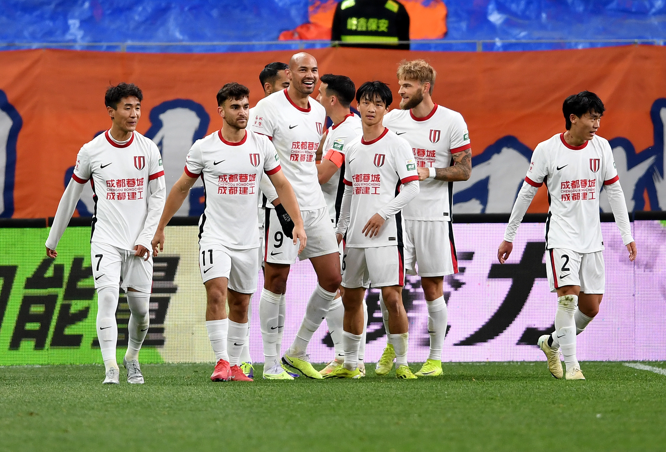 广州希望客场战胜青岛海牛，保持连胜