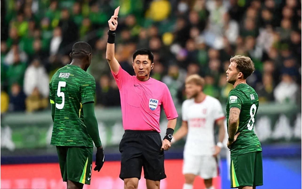 国安中场外籍球员表现抢眼，成为关键进攻发动机的简单介绍