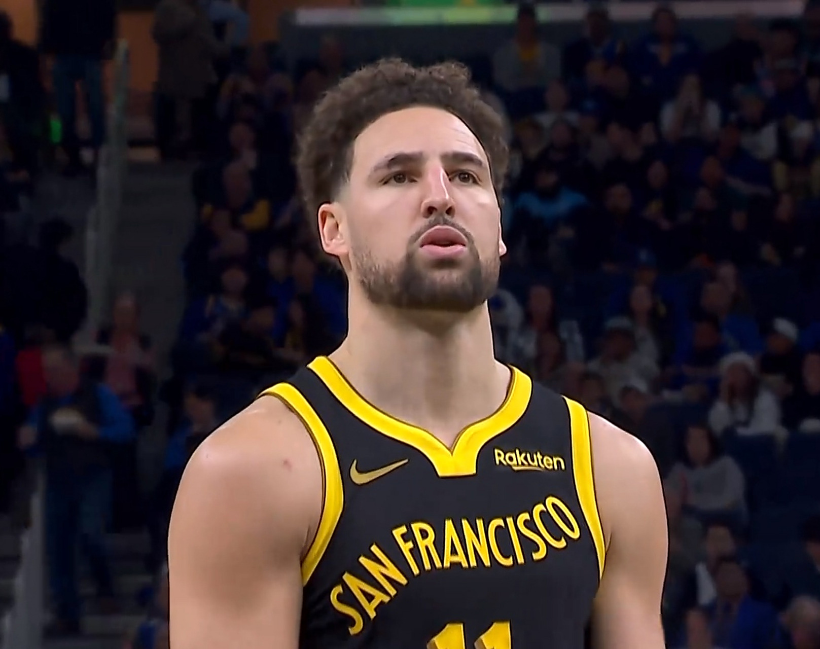 包含勇士客场取得胜利，结束连败的词条