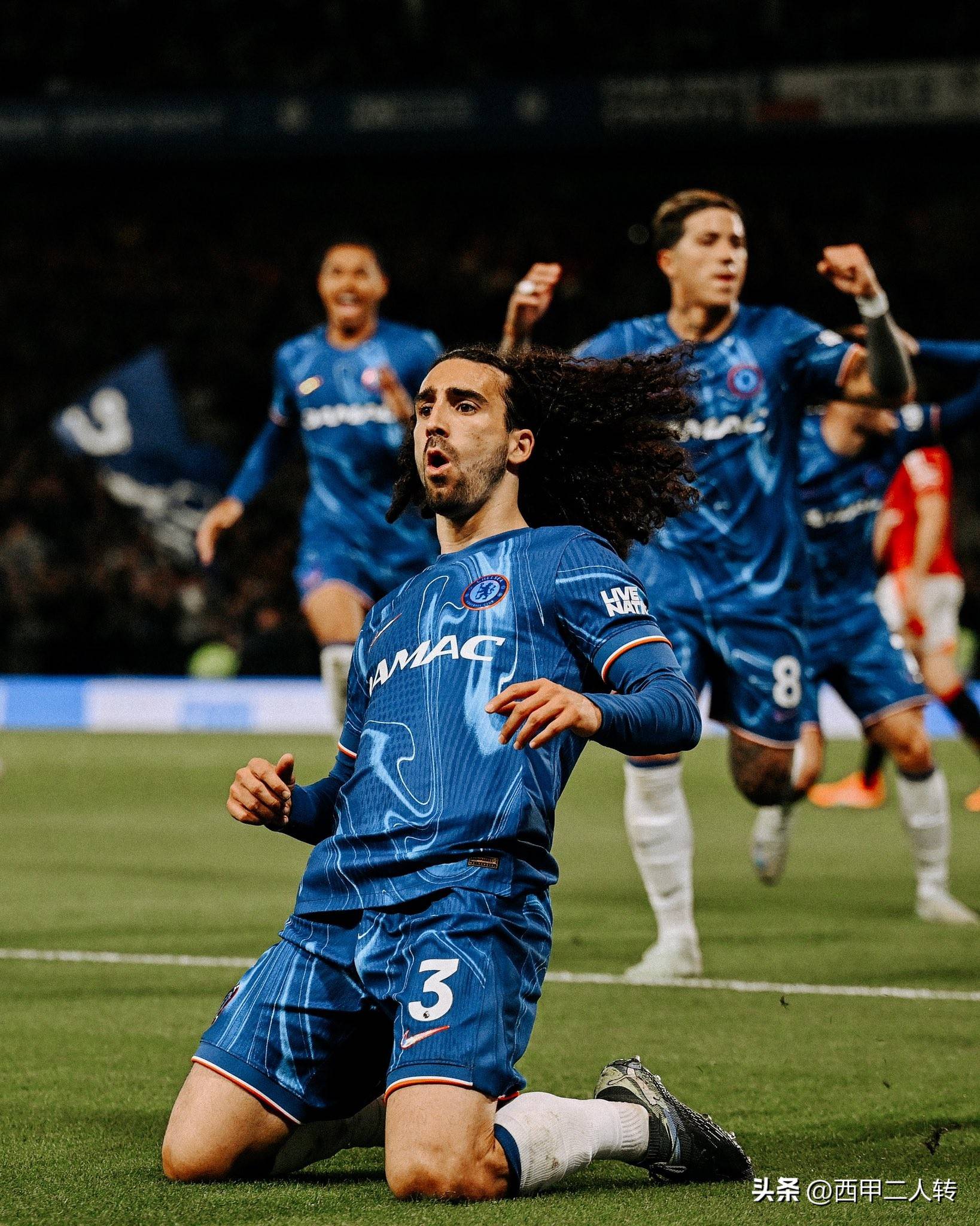 关于曼联客场大胜切尔西，索尔斯克亚坐不住的信息