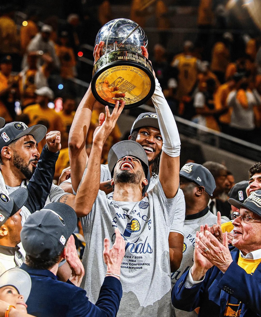 包含步行者球员表现不佳引发热议的词条