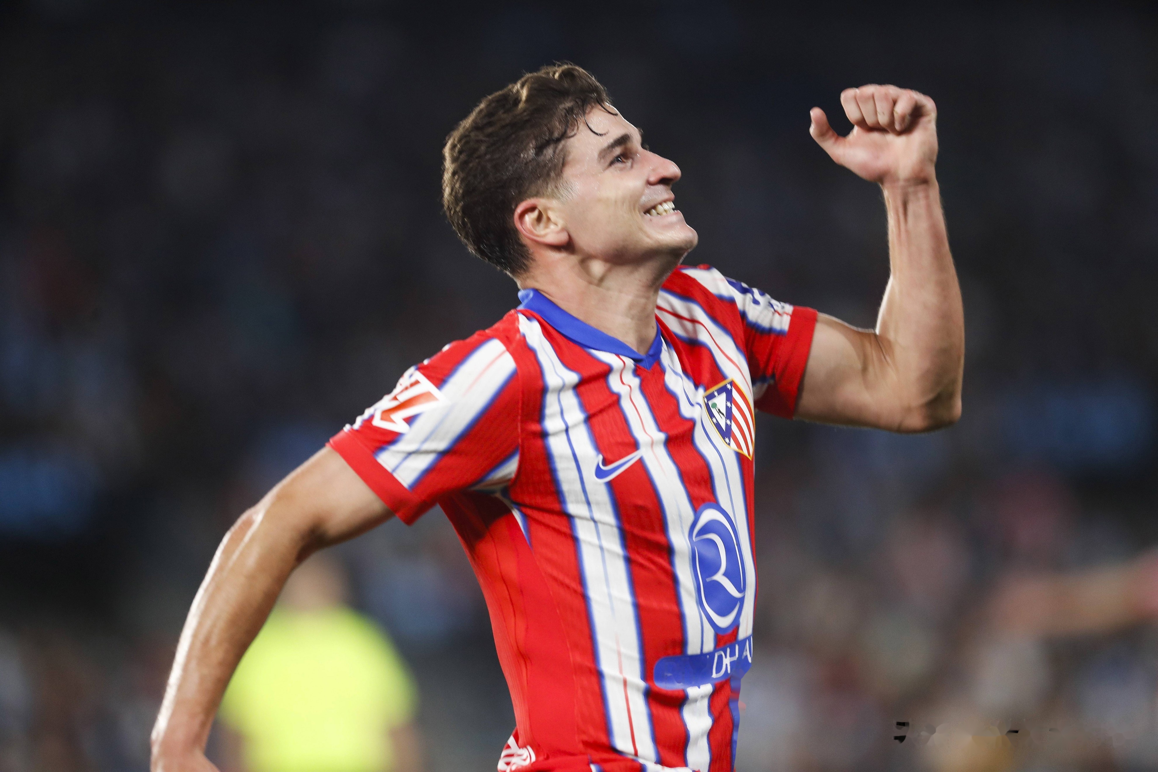 欧洲新秀崭露头角，闪耀赛场成为焦点的简单介绍