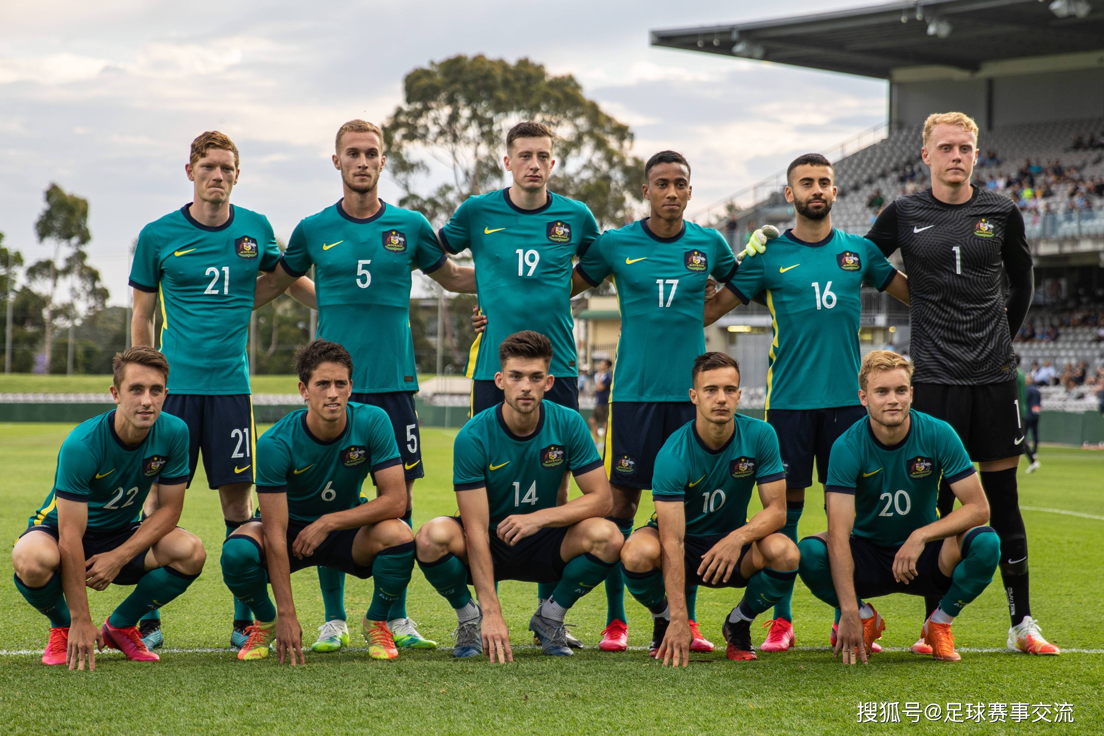 阿曼球队大获胜利，晋级前景蒸蒸日上