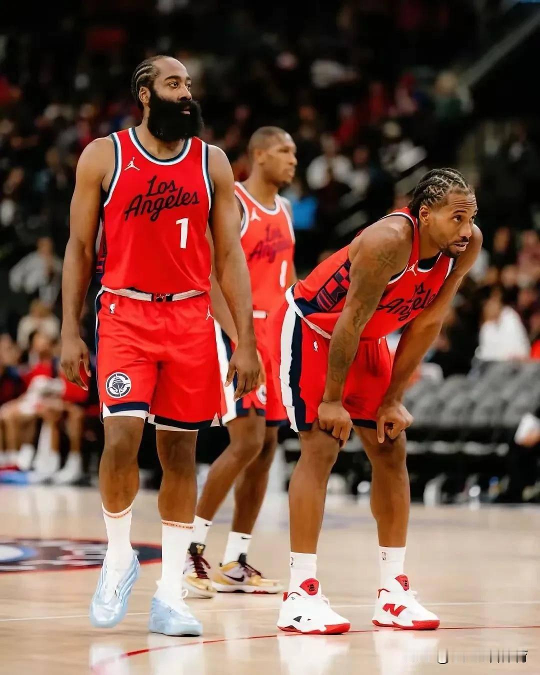 快船坐镇主场对阵猛龙，谁能胜出