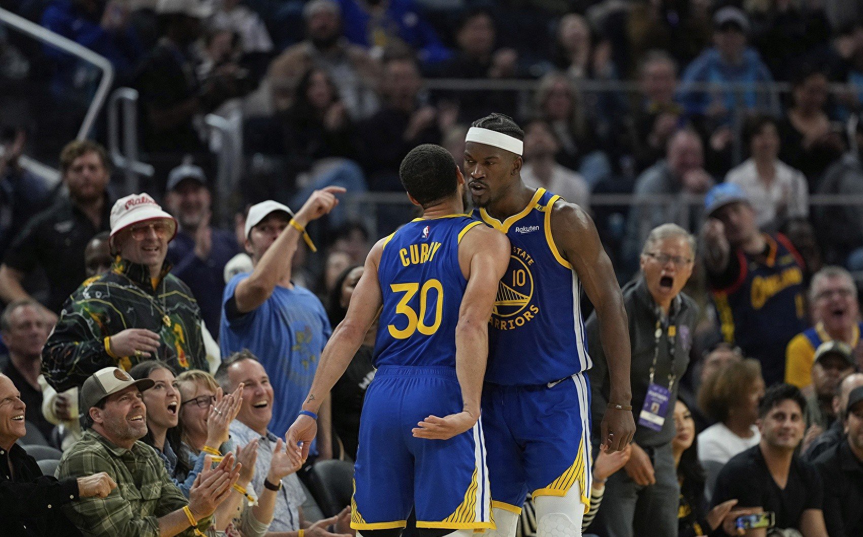 勇士外线罕见失准，背靠背连败引发球队警惕