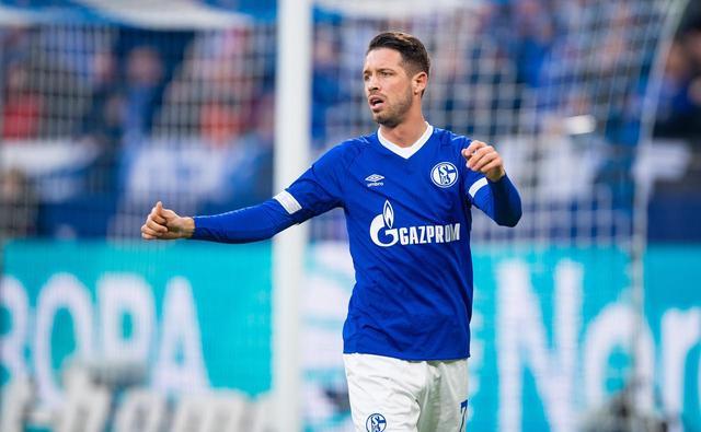 包含沙尔克04战胜劲旅，砥砺重返巅峰的词条