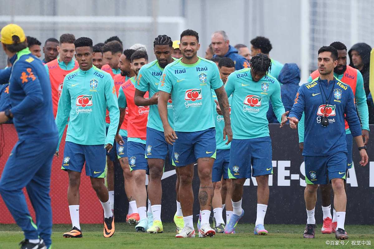 阿贾克斯与南安普顿的较量十分激烈的简单介绍