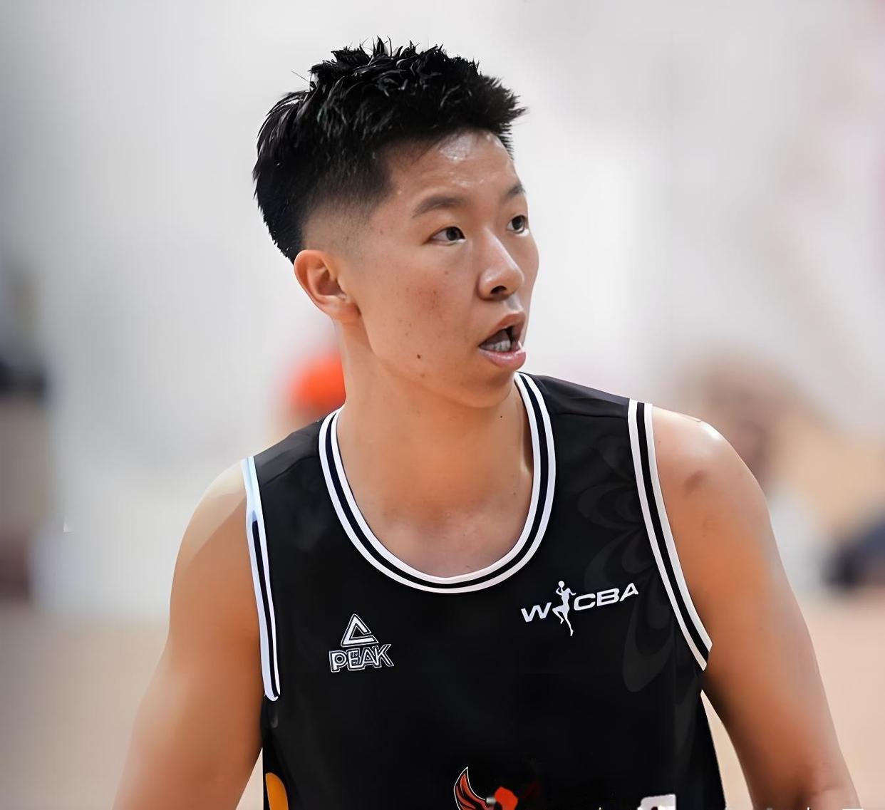 开云体育入口-包含步行者队禁赛球员加文特，影响球队深度的词条