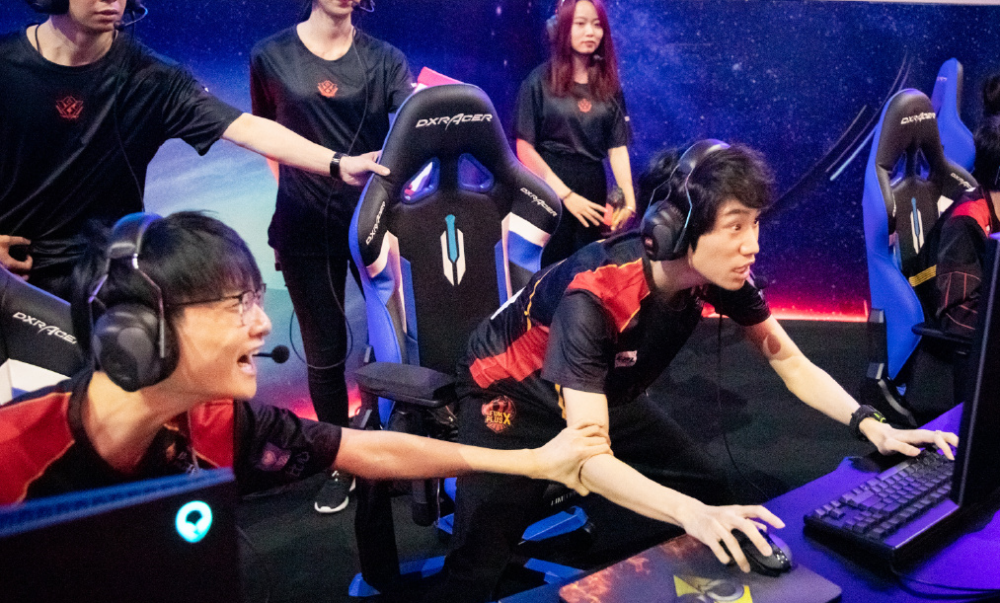 DRX绝杀IG，Doinb拿下关键大龙峡谷大战2025世界赛，点燃全场激情的简单介绍