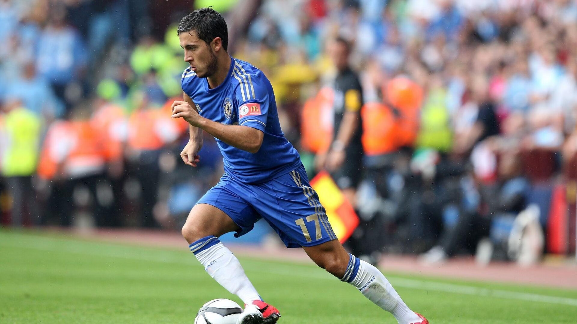 夜之双王，当F1引擎撕裂街道，姆巴佩用数据完成超车